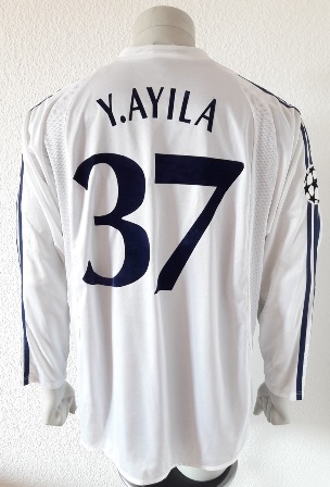 Dynamo Kyiv Kiev match worn shirt 2004/05, by nigerian Ayilla Yussuf