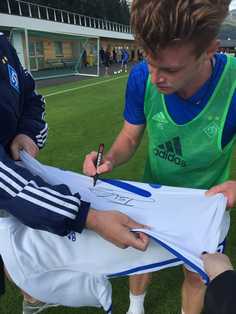 Dynamo Kyiv shirt 17/18 signed by Viktor Tsyhankov in training camp in Austria (Tirol)